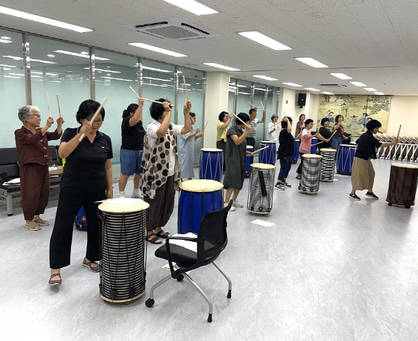 크기변환_두드림으로 스트레스 해소! 난타로 활력 찾기.jpg