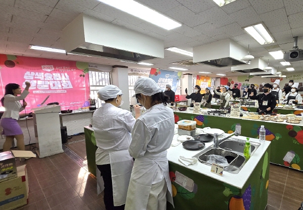 크기변환_김천 대표의 맛으로 아랫장터 상권의 활성화를!-일자리경제과(사진2).jpg