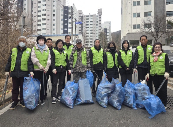 크기변환_대곡동 자연보호협의회, 「설날 맞이 국토대청결 활동」실시-대곡동(사진3).jpg