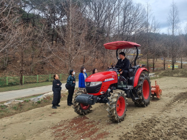 크기변환_김천시, 농기계 안전교육으로 농업현장 대응력 강화-농촌지원과(사진2).jpg