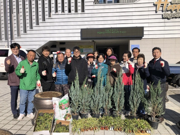 크기변환_평화남산동, 거리 위에 봄을 심다-평화남산동(사진1).jpg