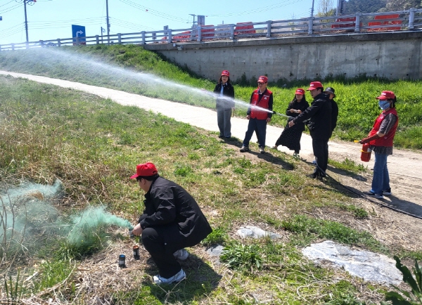 크기변환_양금동  실전 같은 산불 진화훈련으로 대응력 높여-양금동(사진1).jpg
